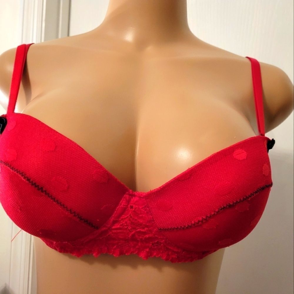 BRAND NEW MIX&CO RED LACE  PUSH UP BRA